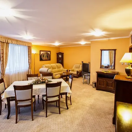 Hotel-penzion Zacher Piest'any